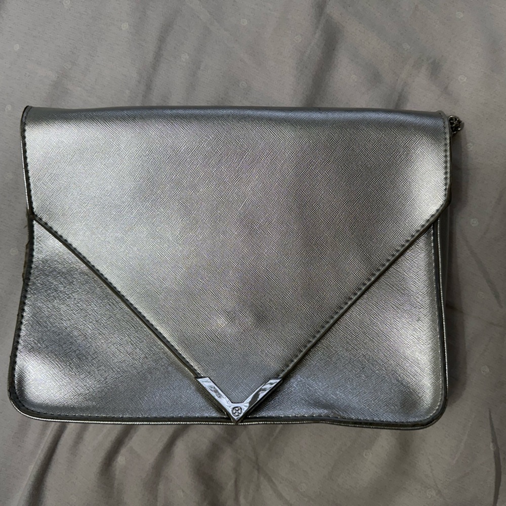 Women’s Silver Clutch